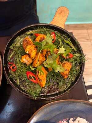 Nhà Hàng Đèn Lồng