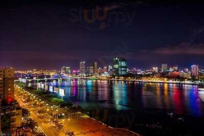 Air Restaurant & Bar