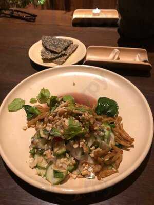 Hum Vegetarian, Lounge & Restaurant