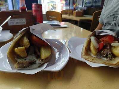 Nhà Hàng Zeus Greek Souvlaki- Gyros