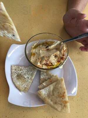 Nhà Hàng Zeus Greek Souvlaki- Gyros