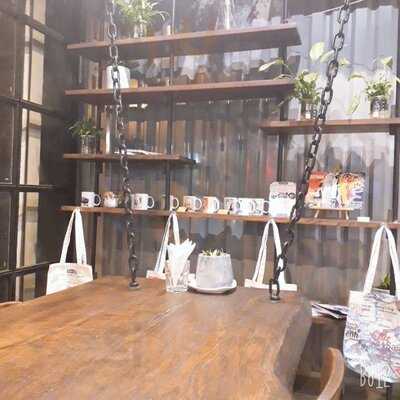 Phin & Bean Roastery