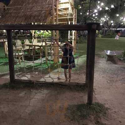 Nhà Hàng Bến Xưa