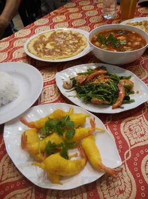 Nhà Hàng Kampung Pandan