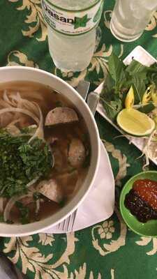 Nhà Hàng Kampung Pandan