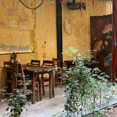 Secret House - Restaurant & Cafe