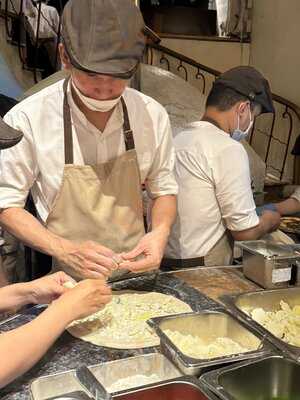 Pizza 4p's Le Thanh Ton