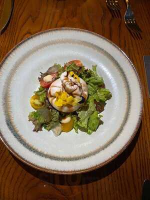 Social Club Restaurant & Bar