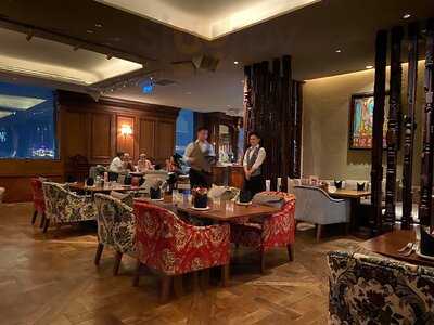 Social Club Restaurant & Bar