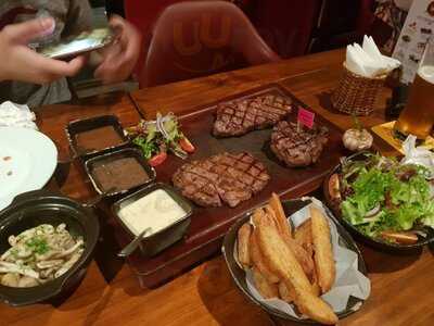 B3 Steakhouse & Craft Beer