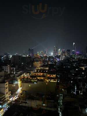 Banana Mama Rooftop & Kitchen