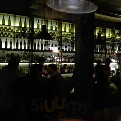 Layla - Eatery & Bar