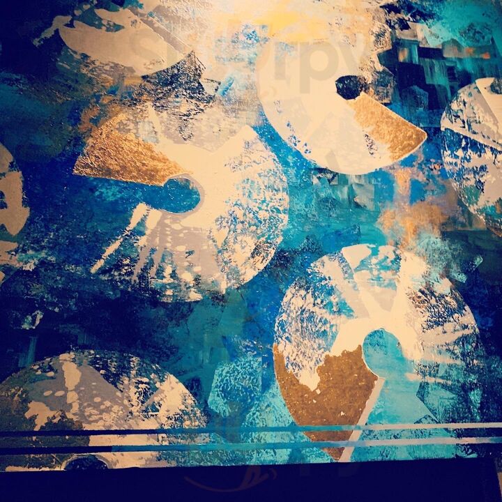 Layla - Eatery & Bar