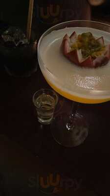 Layla - Eatery & Bar