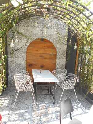 Nhà Hàng The View Garden