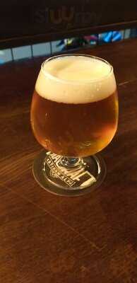 Quán Biacraft Artisan Ales - Lê Ngoô Cát