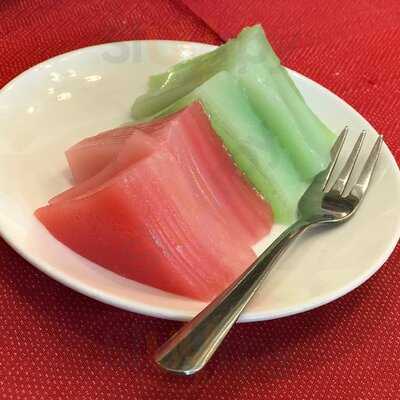 Nhà Hàng Con Voi Vàng