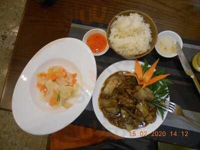 Rue Lamblot Restaurant & Cafe