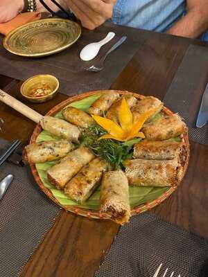 Rue Lamblot Restaurant & Cafe