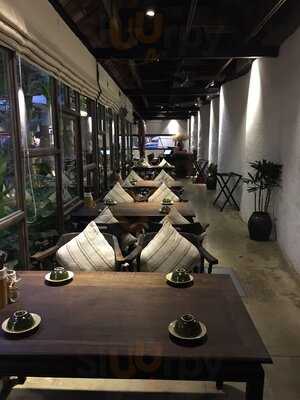 Ầu Ơ Vietnam Kitchen