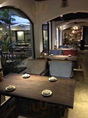 Ầu Ơ Vietnam Kitchen