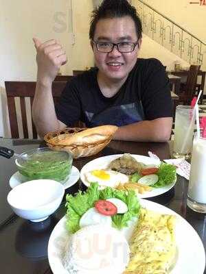 Mr. Duc's Restaurant