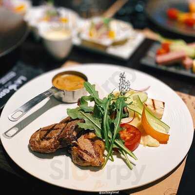 La Grupa Steak & Seafood