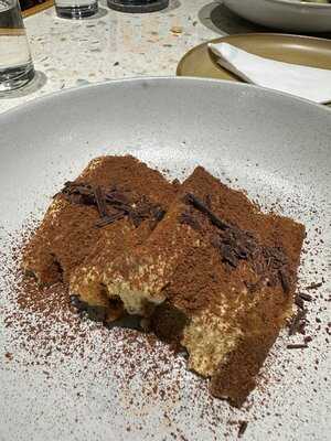 Pizza 4p's Indochina