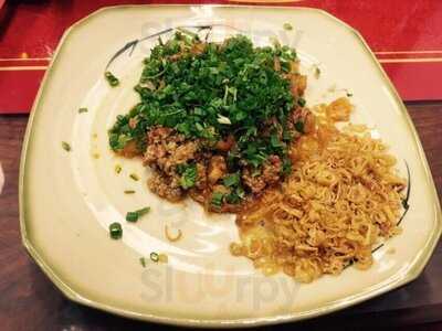 Nhà Hàng Hoàng Gia