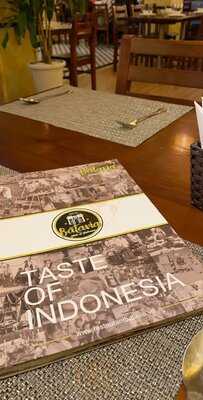 Nhà Hàng & Cà Phê Batavia