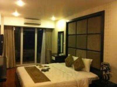 La Restaurant And Bar