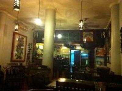 La Restaurant And Bar