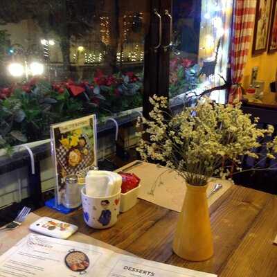 Bêtô Bistro And Tealounge