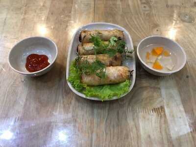 Nhà Hàng Giang Nam