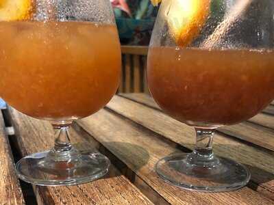 Nhà Hàng Coffee Club