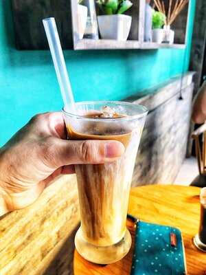 Conifer Coffee & Fastfood