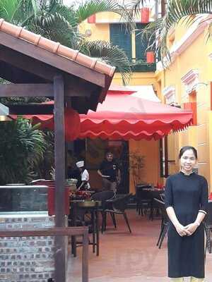 Nhà Hàng Buffet Madame Hiên