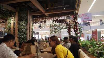 Ember Bistro - Cafe & Restaurant -