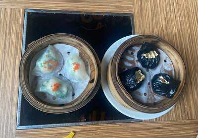 Chit Chat At The Café