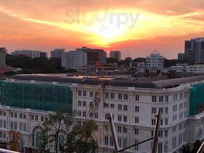 Saigon Saigon Rooftop Bar