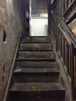 Bánh Xèo Nem Lụi, Bún Bò Nam Bộ