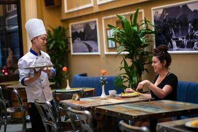 Little Charm Restaurant