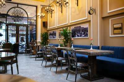 Little Charm Restaurant