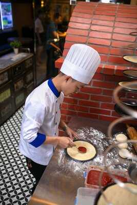 Little Charm Restaurant