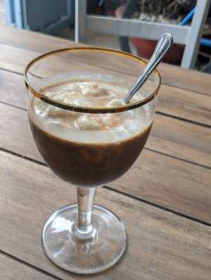 Santorino Coffee & Veggies