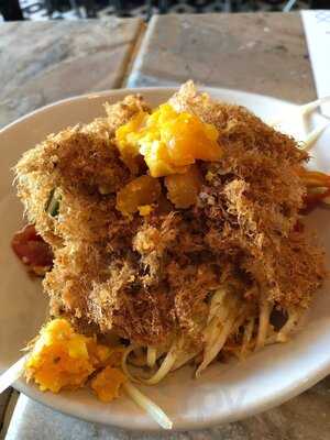 Tuktuk Thai Bistro 2