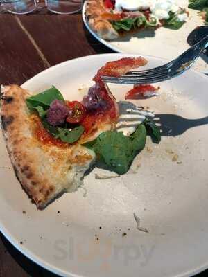 Pizza 4p's Xuan Thuy