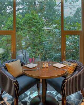 Cafe Central Villa Pasteur