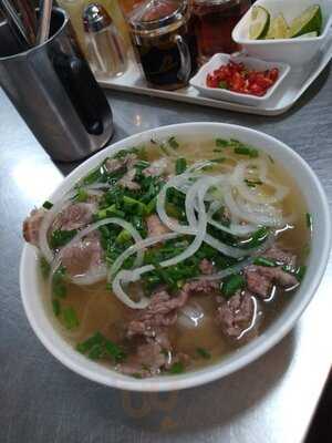 Spicy Phở Bay