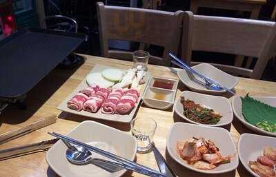 Nhà Hàng Việt Nam & Hàn Quốc Uncle Park